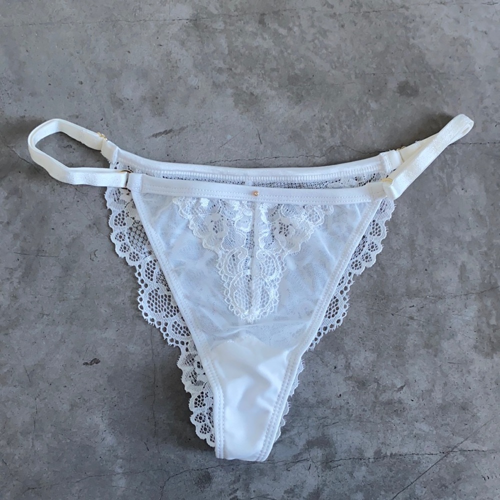 Thong white